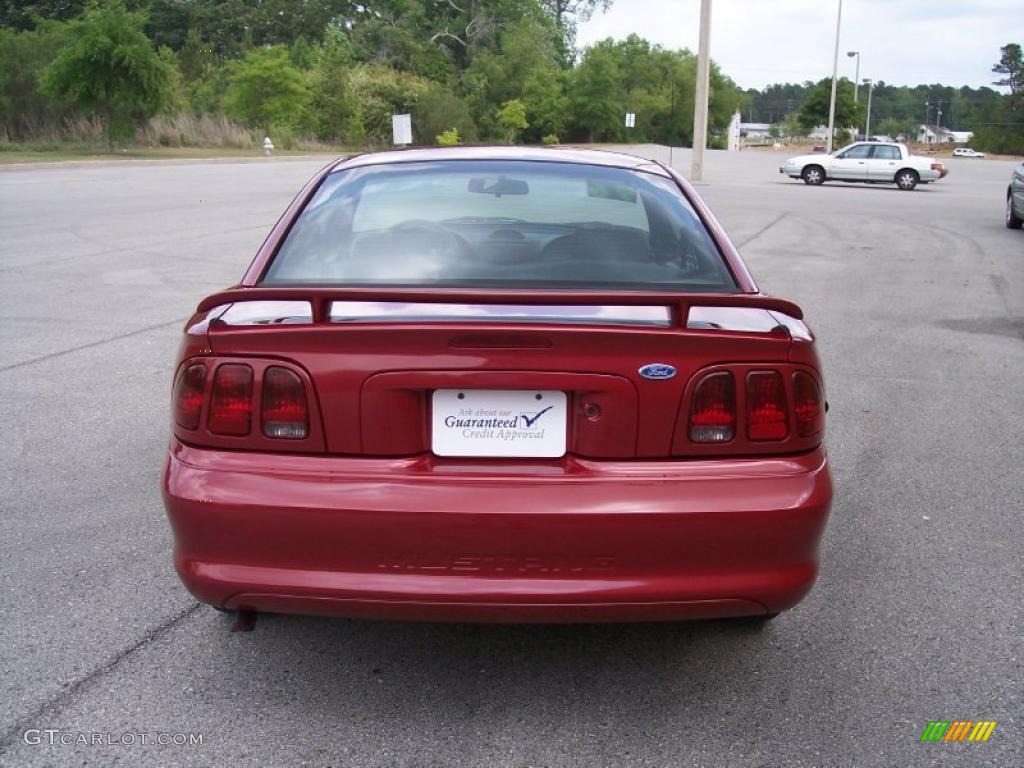 1996 Mustang V6 Coupe - Laser Red Metallic / Medium Graphite photo #5