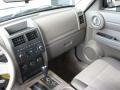 2007 Light Khaki Metallic Dodge Nitro SXT  photo #21