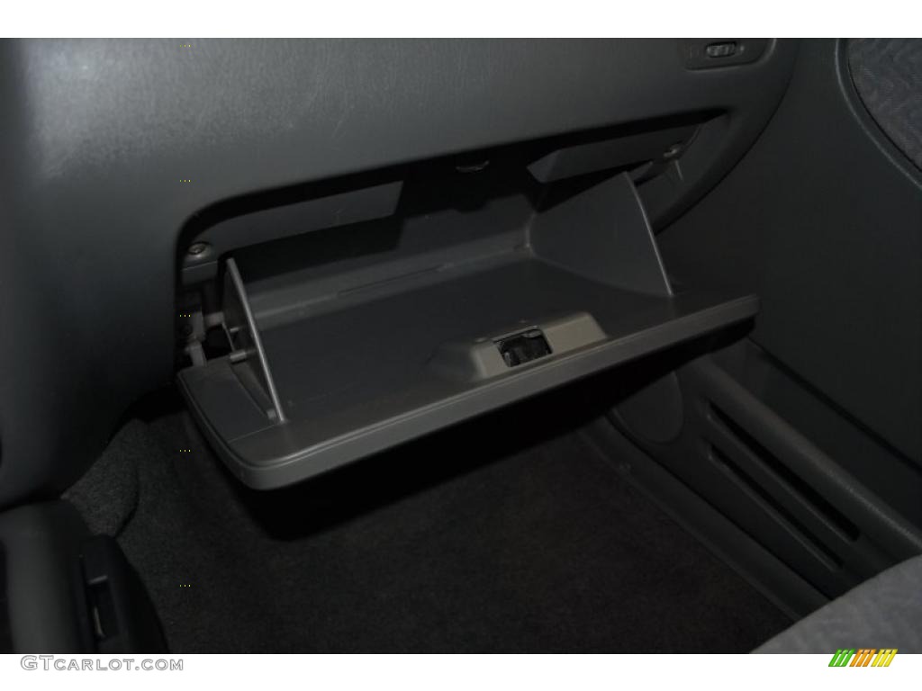 2001 Grand Vitara JLX 4x4 - Polar White / Gray photo #43