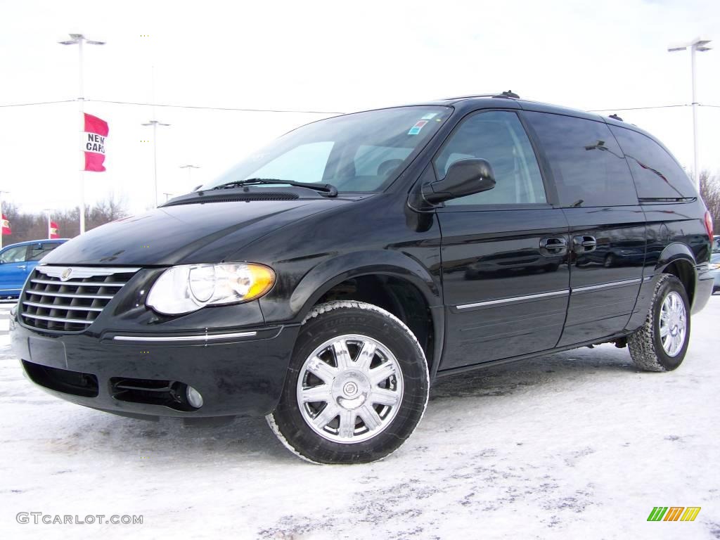 2006 Town & Country Limited - Brilliant Black / Medium Slate Gray photo #1