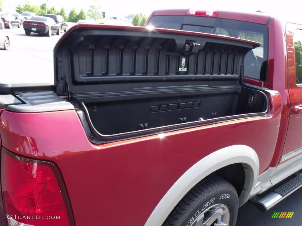 2009 Ram 1500 Laramie Crew Cab - Inferno Red Crystal Pearl / Light Pebble Beige/Bark Brown photo #16