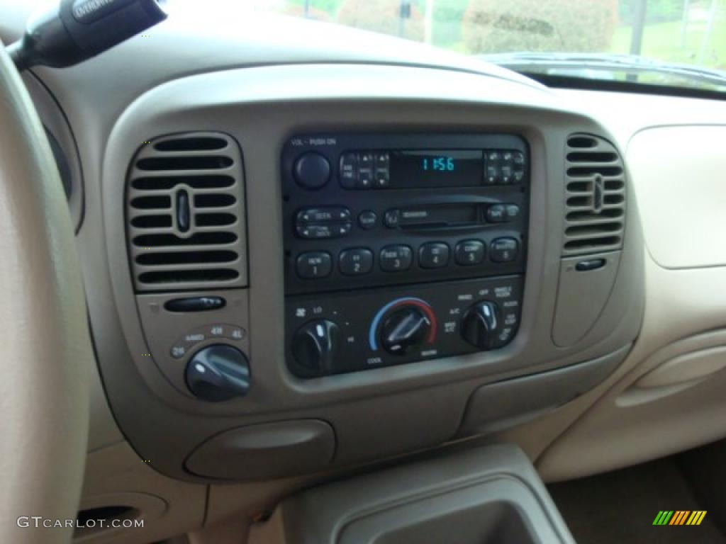 1997 Expedition XLT 4x4 - Pacific Green Metallic / Medium Prairie Tan photo #13