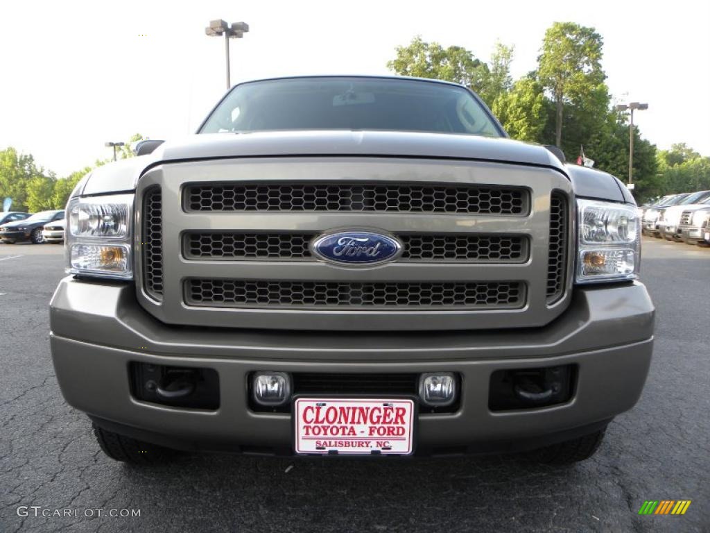 2005 Excursion Limited 4X4 - Mineral Grey Metallic / Medium Pebble photo #7