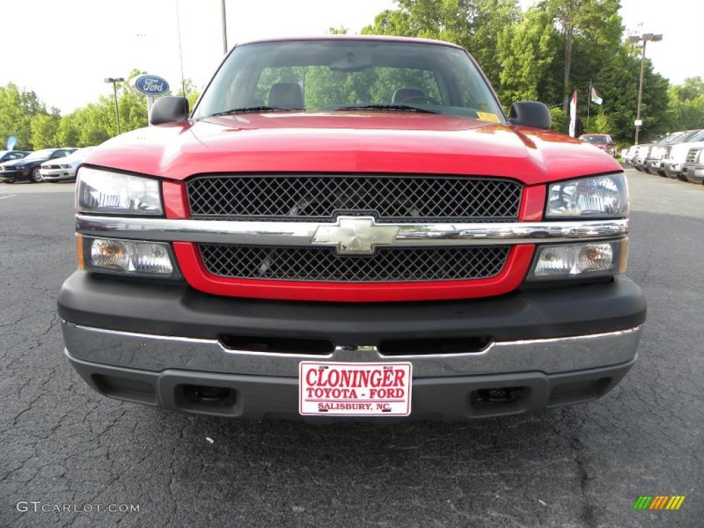 2004 Silverado 1500 Regular Cab - Victory Red / Dark Charcoal photo #7