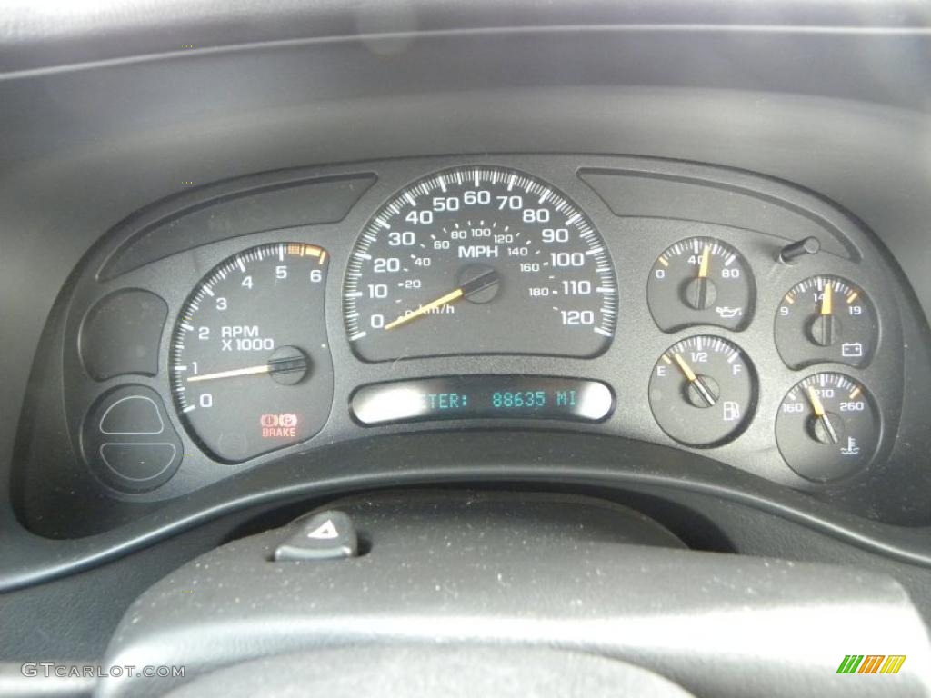 2004 Silverado 1500 Regular Cab - Victory Red / Dark Charcoal photo #14