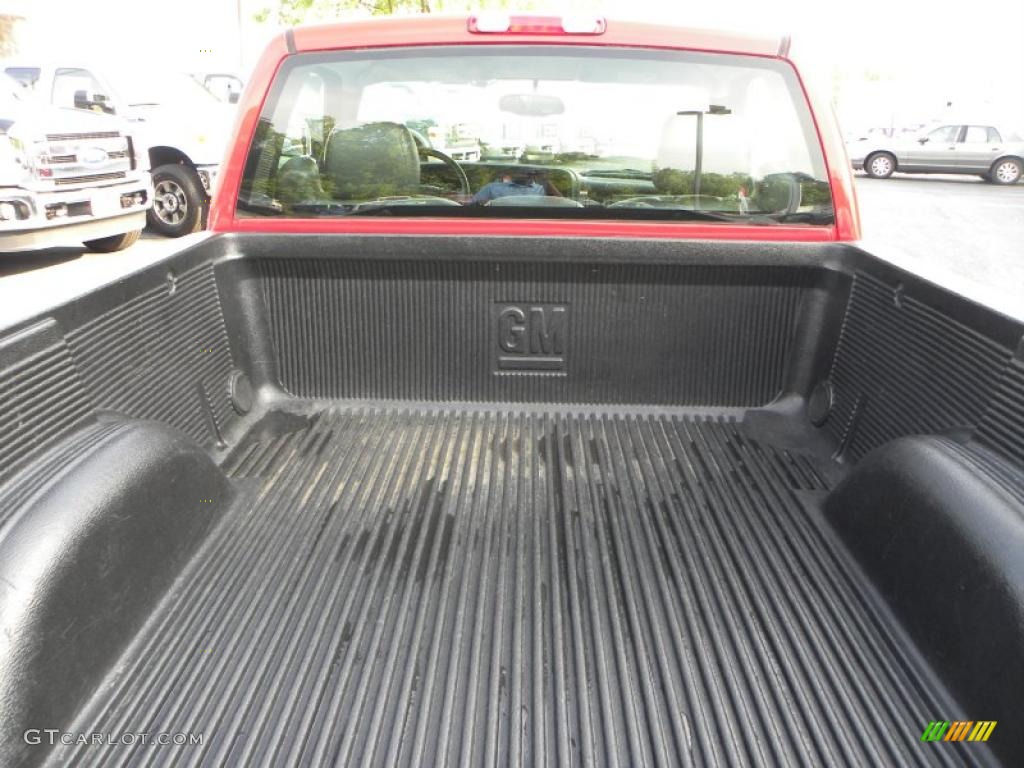 2004 Silverado 1500 Regular Cab - Victory Red / Dark Charcoal photo #19