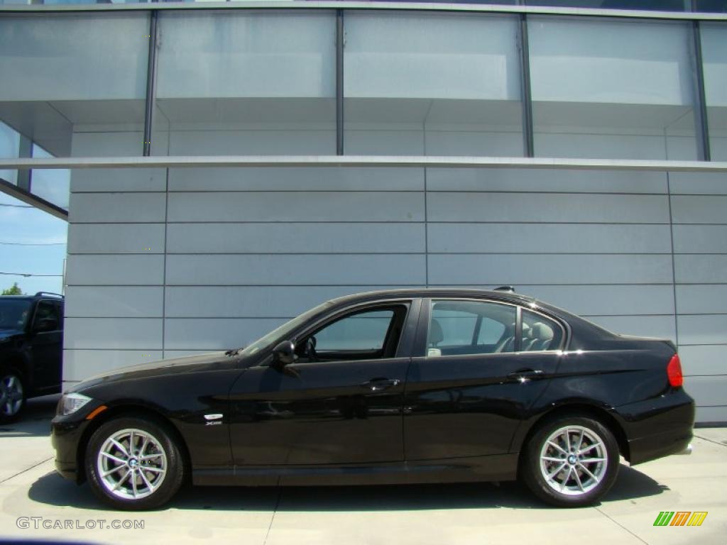 2010 3 Series 328i xDrive Sedan - Jet Black / Oyster/Black Dakota Leather photo #3