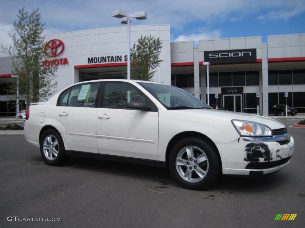 White Chevrolet Malibu