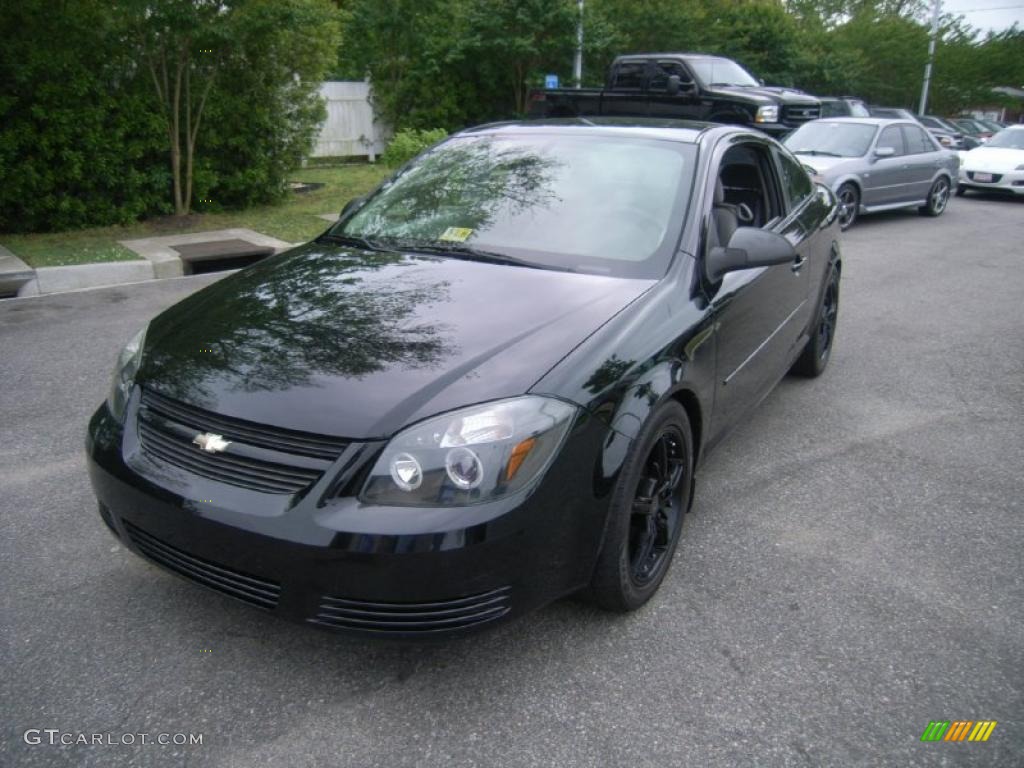 2005 Cobalt Coupe - Black / Gray photo #1