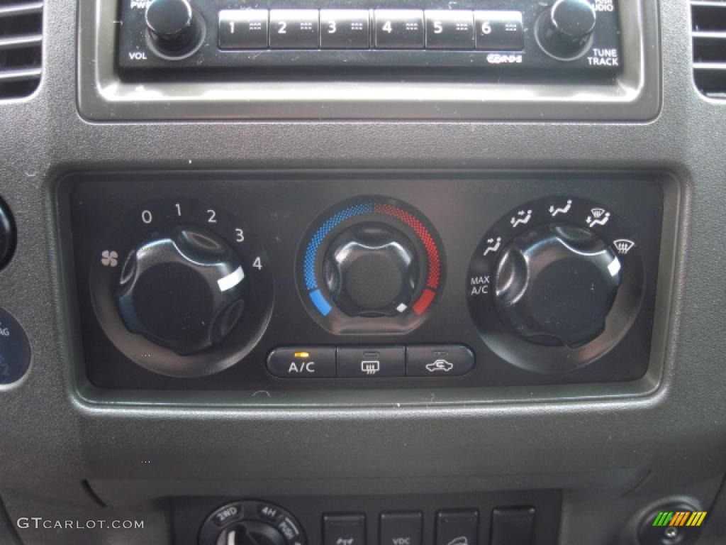 2008 Frontier Nismo Crew Cab 4x4 - Radiant Silver / Blue photo #17