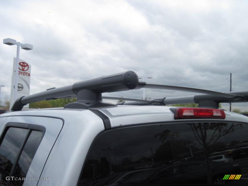 2008 Frontier Nismo Crew Cab 4x4 - Radiant Silver / Blue photo #26