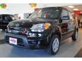 2010 Shadow Black Kia Soul 1.6  photo #3