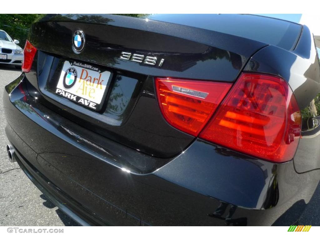 2010 3 Series 328i xDrive Sedan - Black Sapphire Metallic / Saddle Brown Dakota Leather photo #15