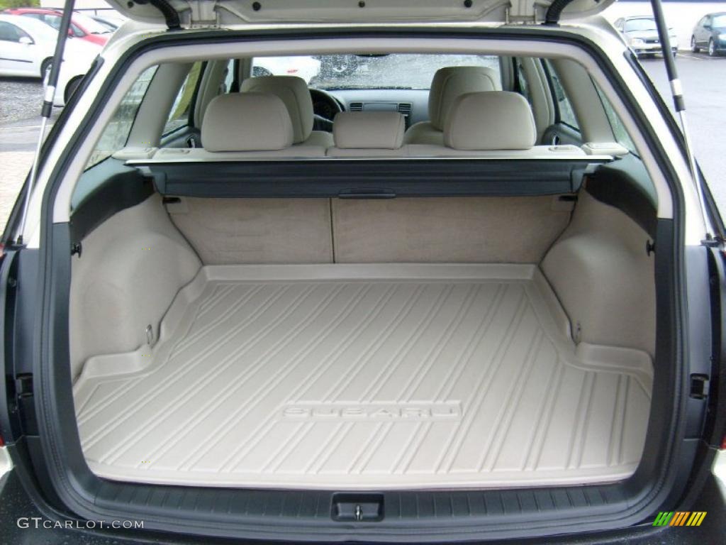 2006 Outback 2.5i Wagon - Champagne Gold Opalescent / Taupe photo #15