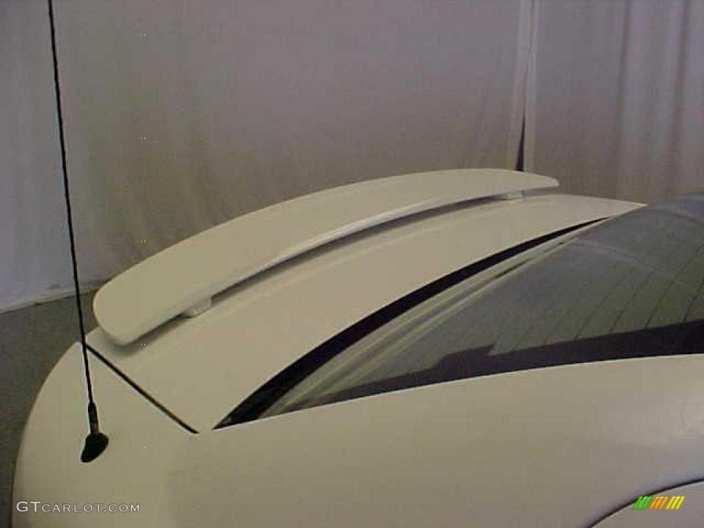 2010 Cobalt LT Sedan - Summit White / Gray photo #10