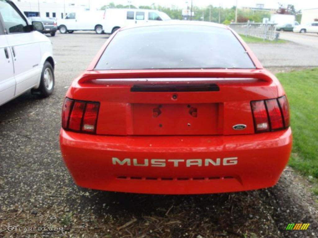 2000 Mustang V6 Coupe - Performance Red / Medium Parchment photo #4