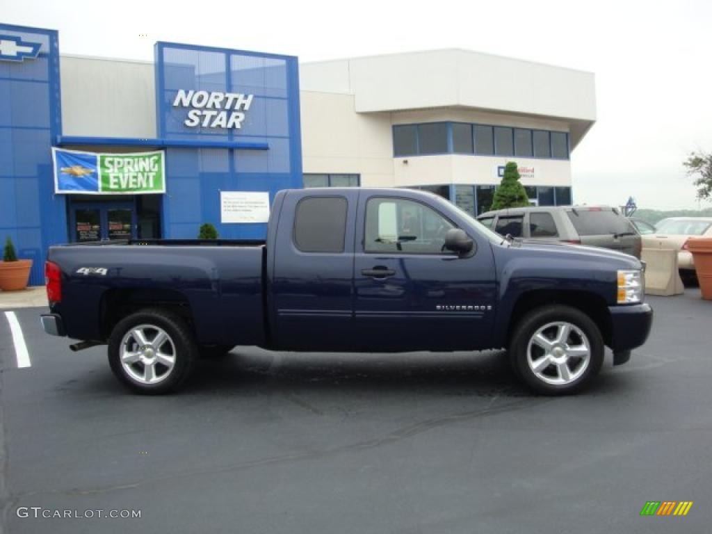 2009 Silverado 1500 LT Extended Cab 4x4 - Imperial Blue Metallic / Dark Titanium photo #2