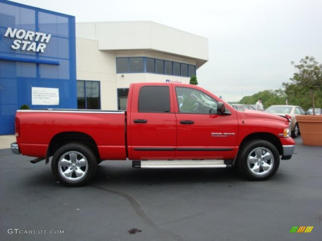 2005 Ram 1500 SLT Quad Cab 4x4 - Flame Red / Dark Slate Gray photo #2