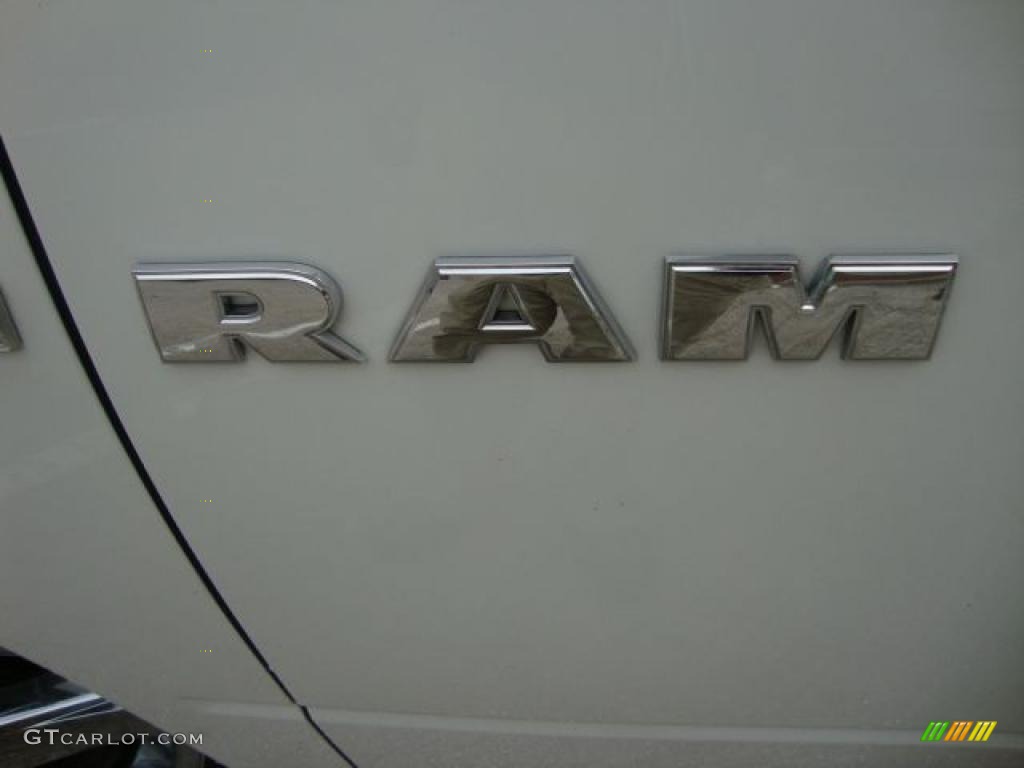 2009 Ram 1500 Big Horn Edition Crew Cab 4x4 - Stone White / Light Pebble Beige/Bark Brown photo #29