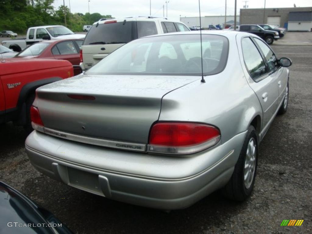 2000 Cirrus LXi - Bright Silver Metallic / Agate Black photo #2