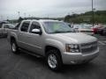 2007 Silver Birch Metallic Chevrolet Avalanche Z71 4WD  photo #3