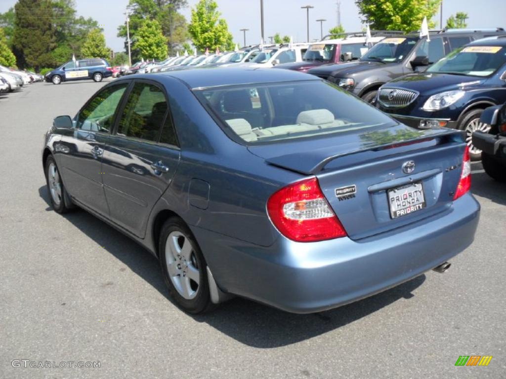 2003 Camry SE V6 - Catalina Blue Metallic / Taupe photo #2