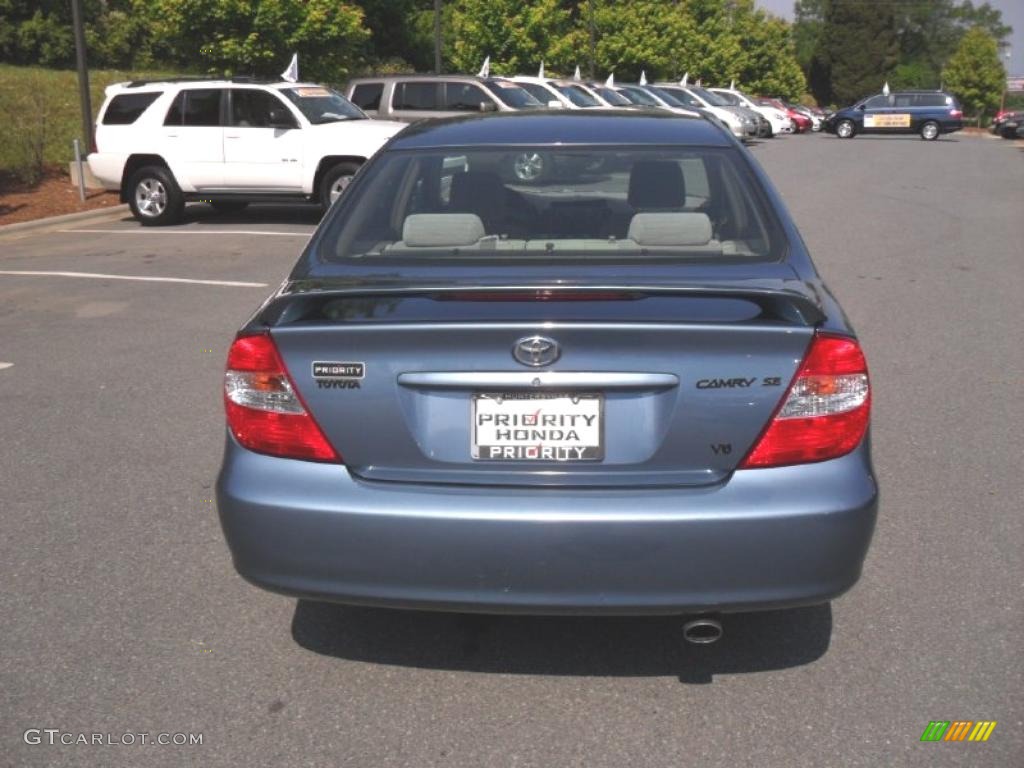 2003 Camry SE V6 - Catalina Blue Metallic / Taupe photo #3