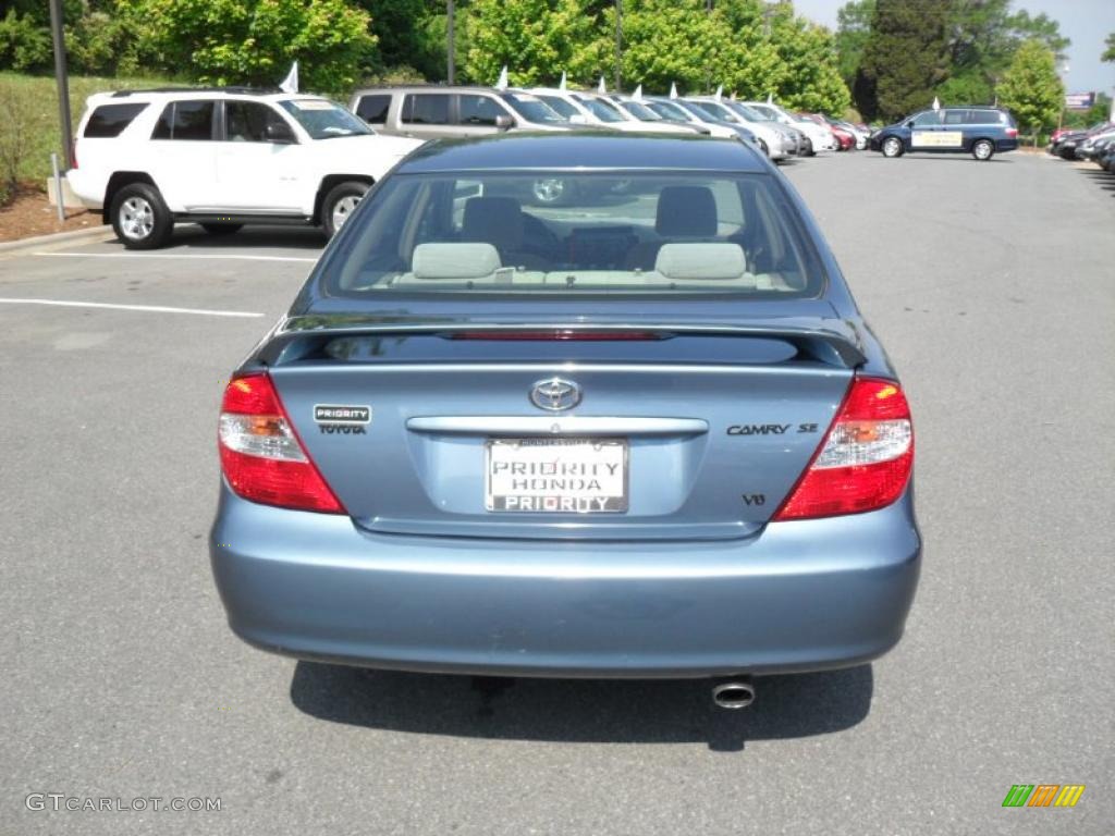 2003 Camry SE V6 - Catalina Blue Metallic / Taupe photo #4