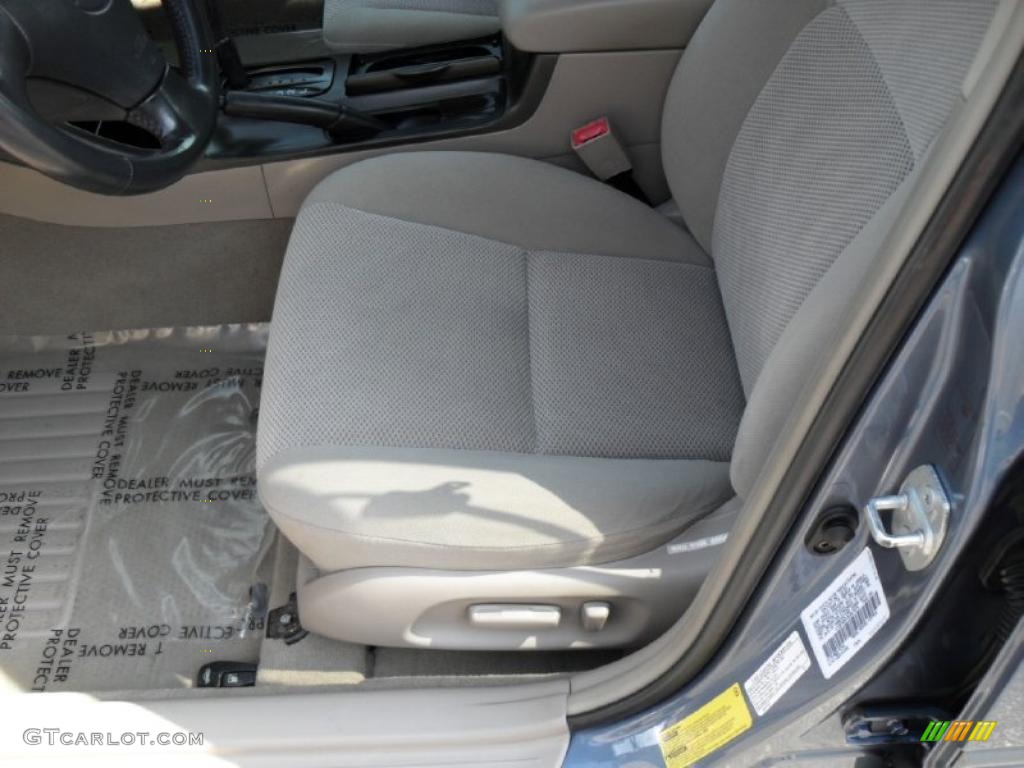 2003 Camry SE V6 - Catalina Blue Metallic / Taupe photo #9