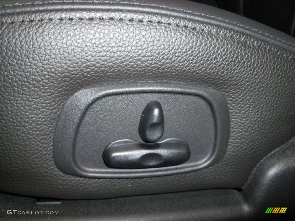 2010 Endeavor SE AWD - Kalapana Black / Black photo #3