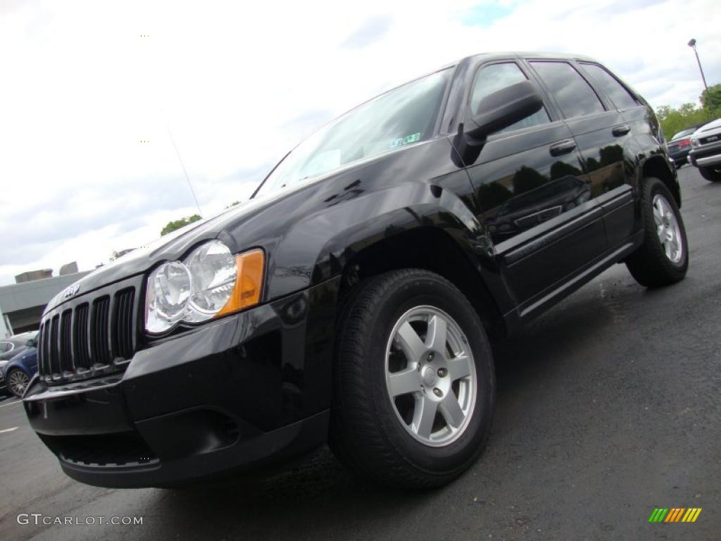 2008 Grand Cherokee Laredo 4x4 - Black / Dark Slate Gray photo #1
