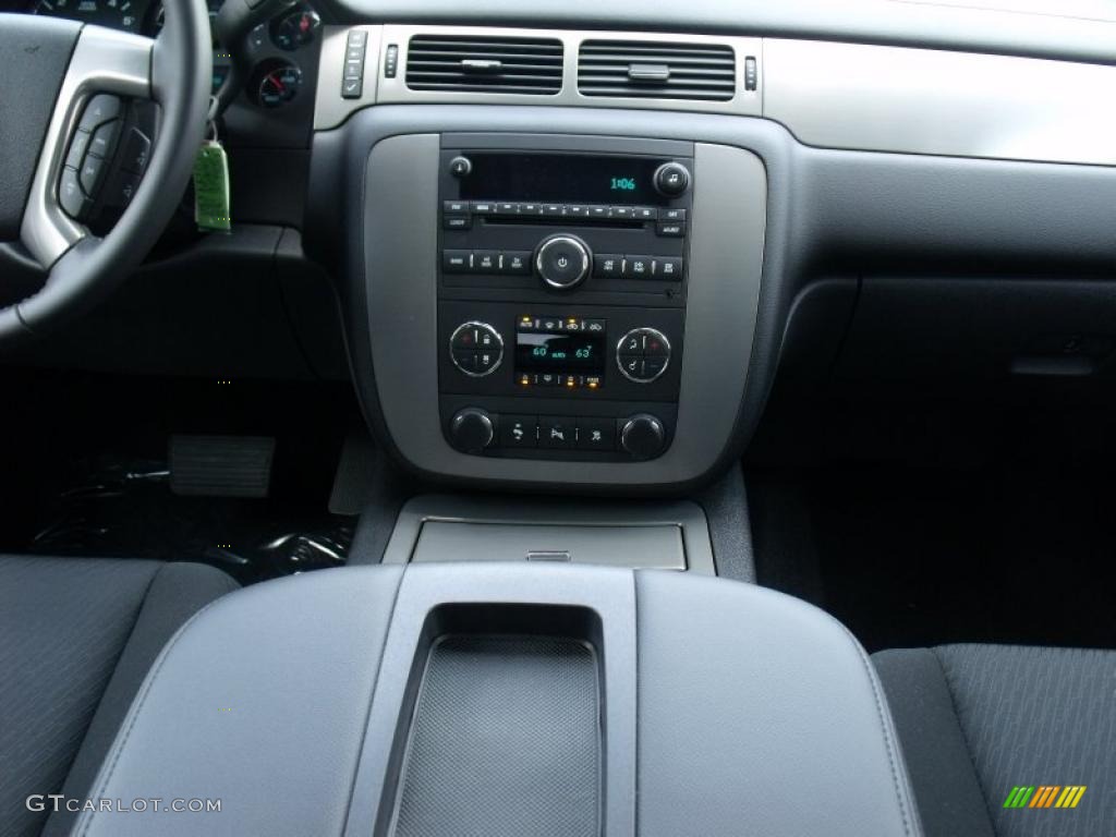 2010 Sierra 1500 SLE Crew Cab - Pure Silver Metallic / Dark Titanium photo #19