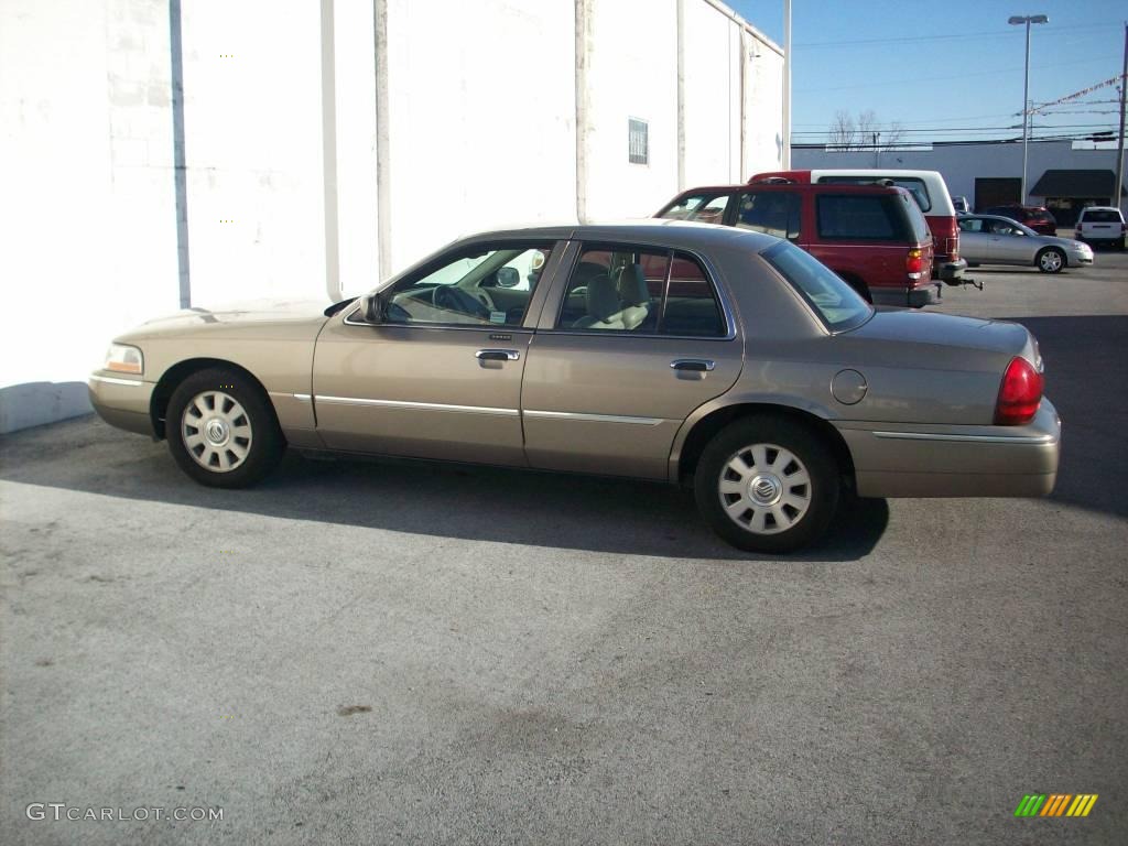 2004 Grand Marquis LS - Arizona Beige Metallic / Medium Parchment photo #5