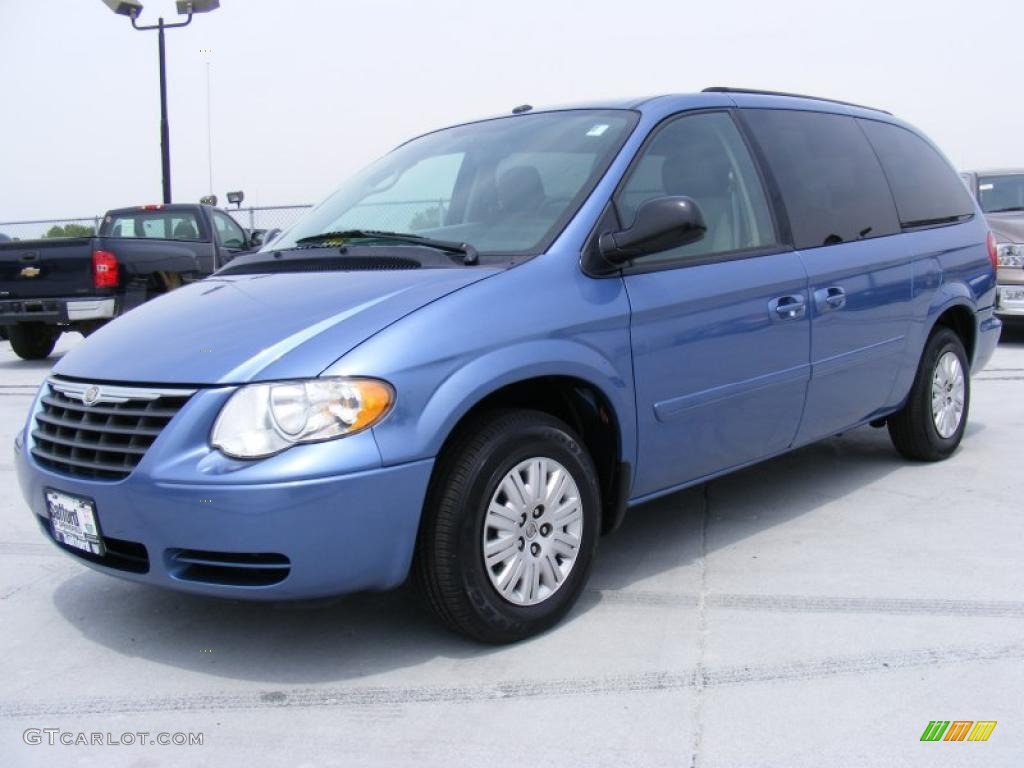 Marine Blue Pearl Chrysler Town & Country