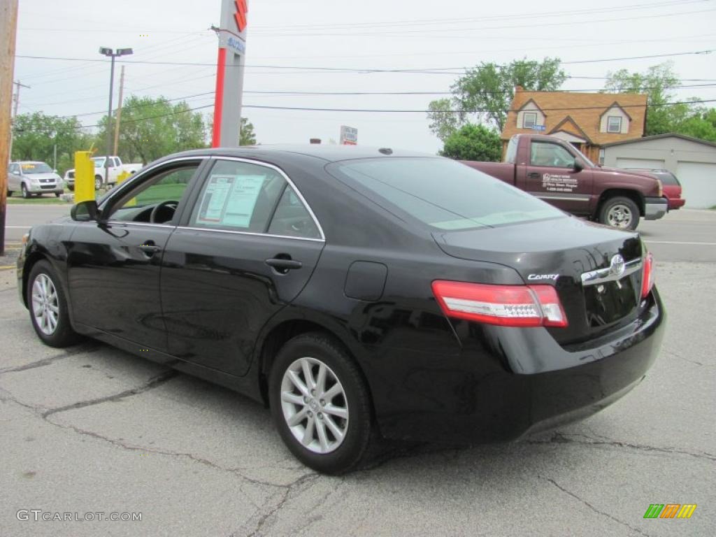 2010 Camry XLE - Black / Bisque photo #6