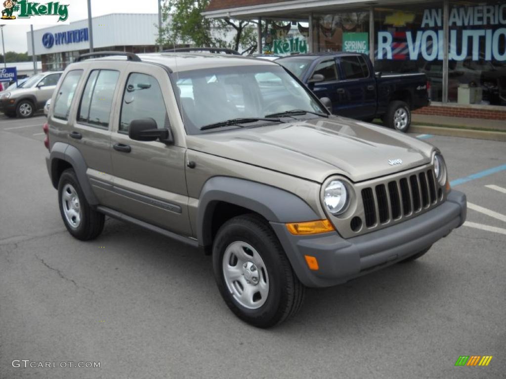 2005 Liberty Sport 4x4 - Dark Khaki Pearl / Khaki photo #1