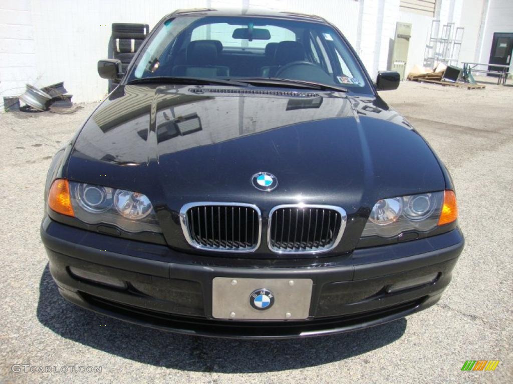 2001 3 Series 325xi Sedan - Jet Black / Black photo #3