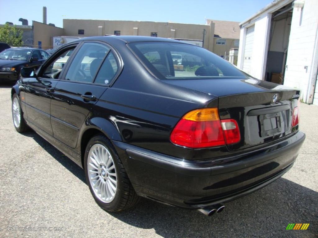 2001 3 Series 325xi Sedan - Jet Black / Black photo #10