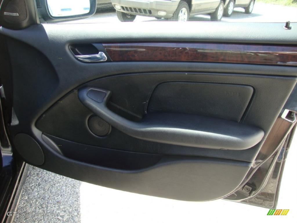 2001 3 Series 325xi Sedan - Jet Black / Black photo #21