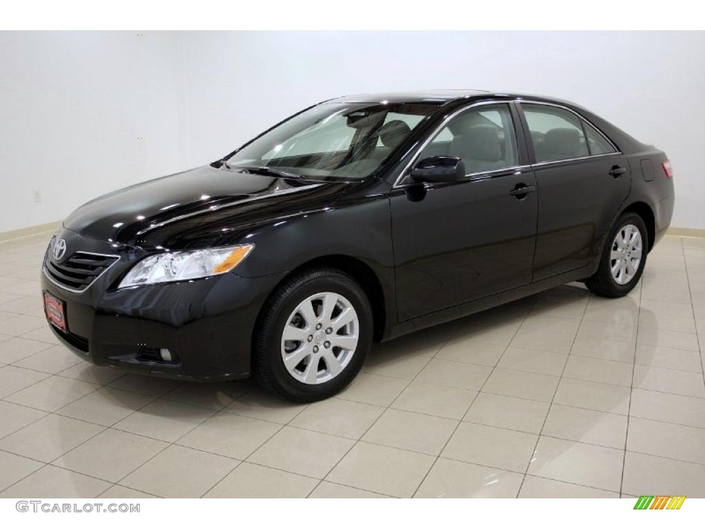 2007 Camry XLE - Black / Bisque photo #3