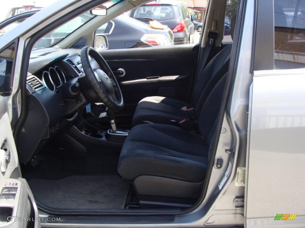 2008 Versa 1.8 S Sedan - Magnetic Gray / Charcoal photo #11