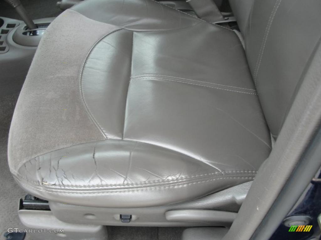 2002 PT Cruiser Limited - Patriot Blue Pearlcoat / Taupe photo #37