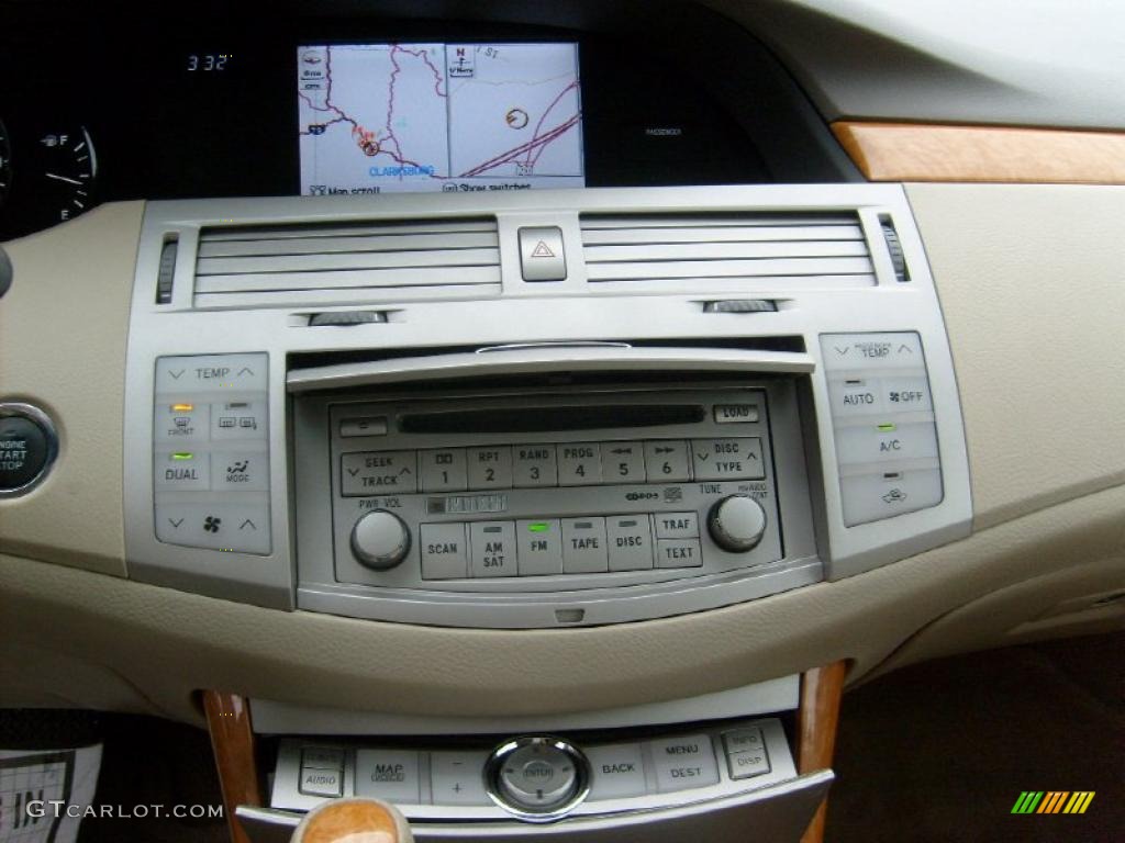 2005 Avalon Limited - Black / Light Gray photo #14