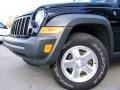 Black - Liberty CRD Sport 4x4 Photo No. 2