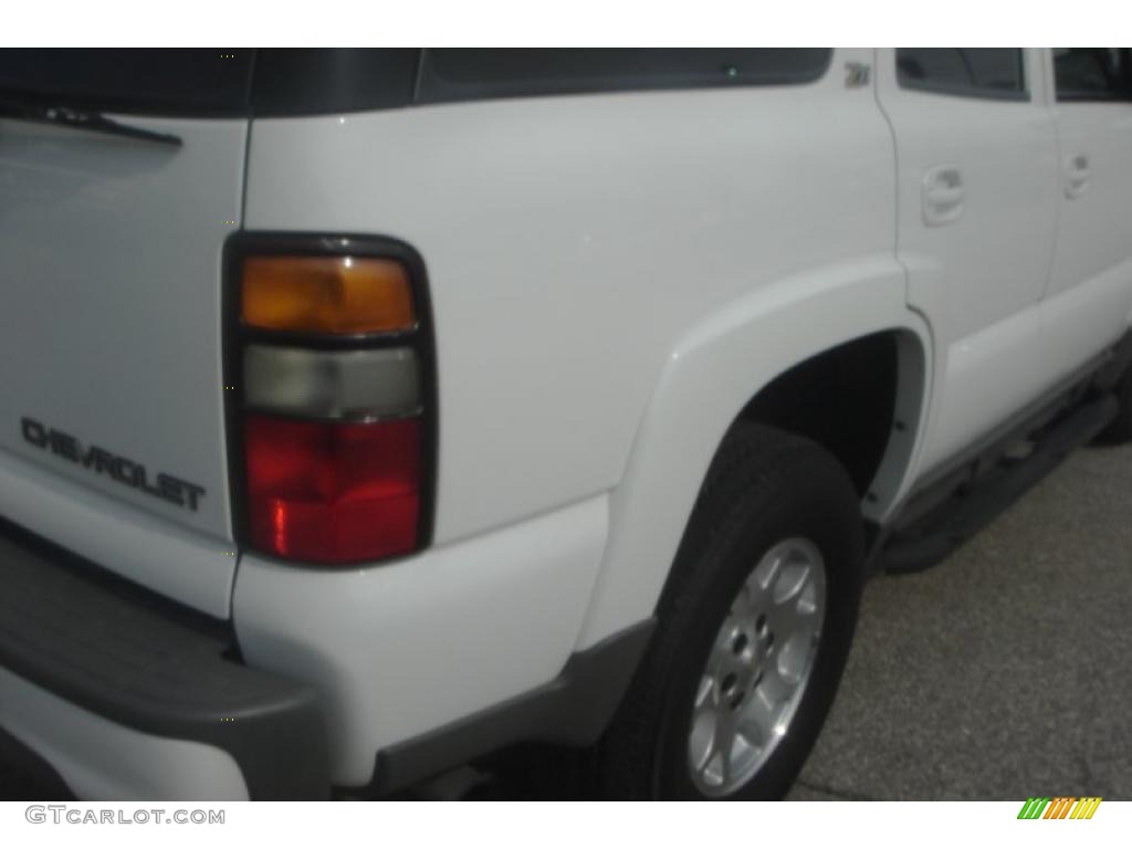 2004 Tahoe Z71 4x4 - Summit White / Gray/Dark Charcoal photo #5
