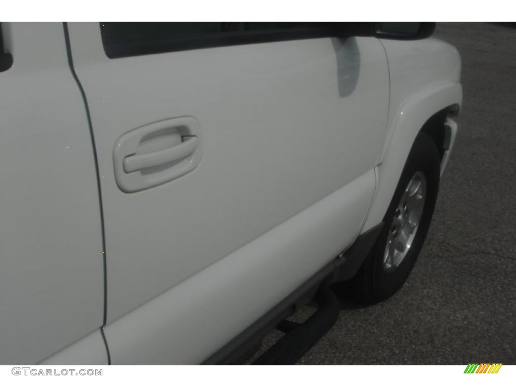 2004 Tahoe Z71 4x4 - Summit White / Gray/Dark Charcoal photo #7