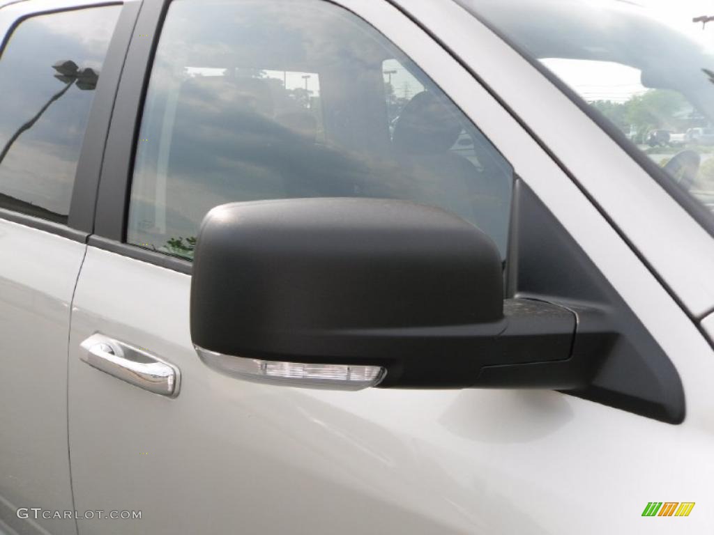2010 Ram 1500 Big Horn Quad Cab 4x4 - Light Graystone Pearl / Dark Slate/Medium Graystone photo #22