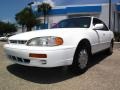 Super White - Camry LE Sedan Photo No. 6