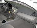 Super White - Camry LE Photo No. 29