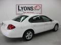 2002 Vibrant White Ford Taurus SES  photo #16